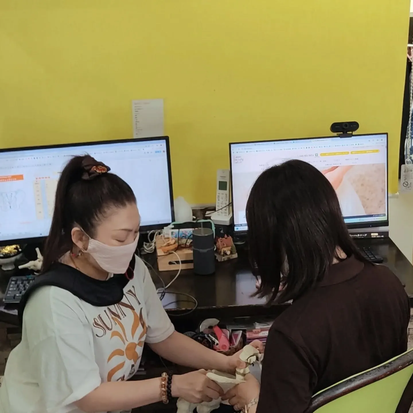 愛知から、右足・右手小指・両股関節・腰・右手・右肩の痛みでご...