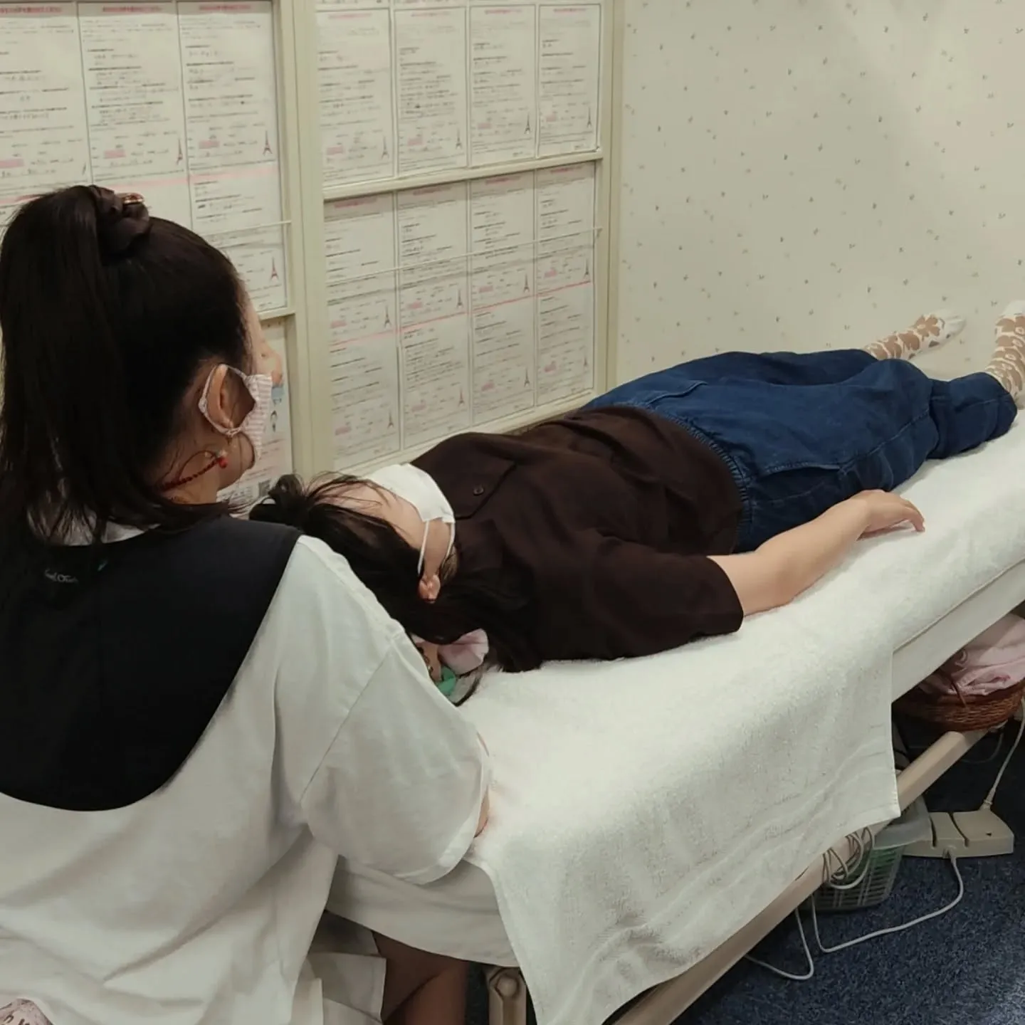 愛知から、右足・右手小指・両股関節・腰・右手・右肩の痛みでご...